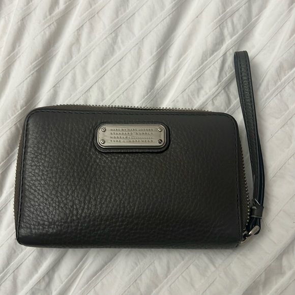 Marc Jacob’s Wristlet - Picture 1 of 3